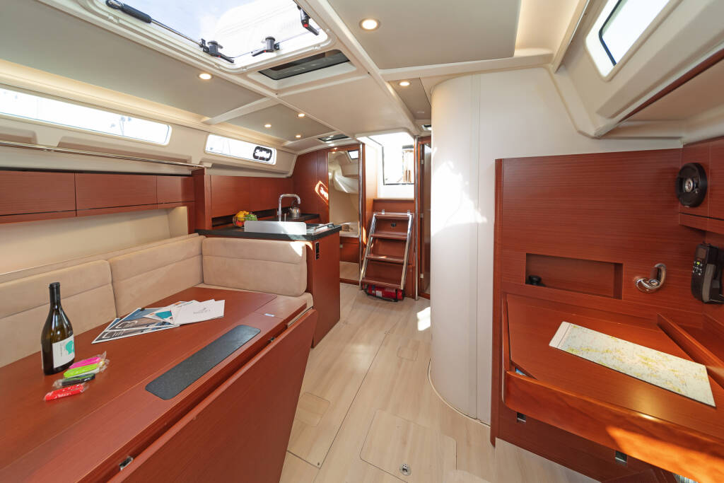 Segelyachten Hanse 418 Azur
