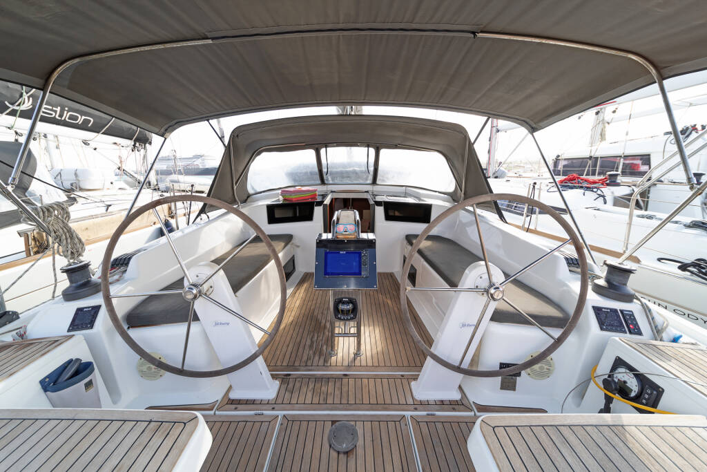Segelyachten Hanse 418 Azur