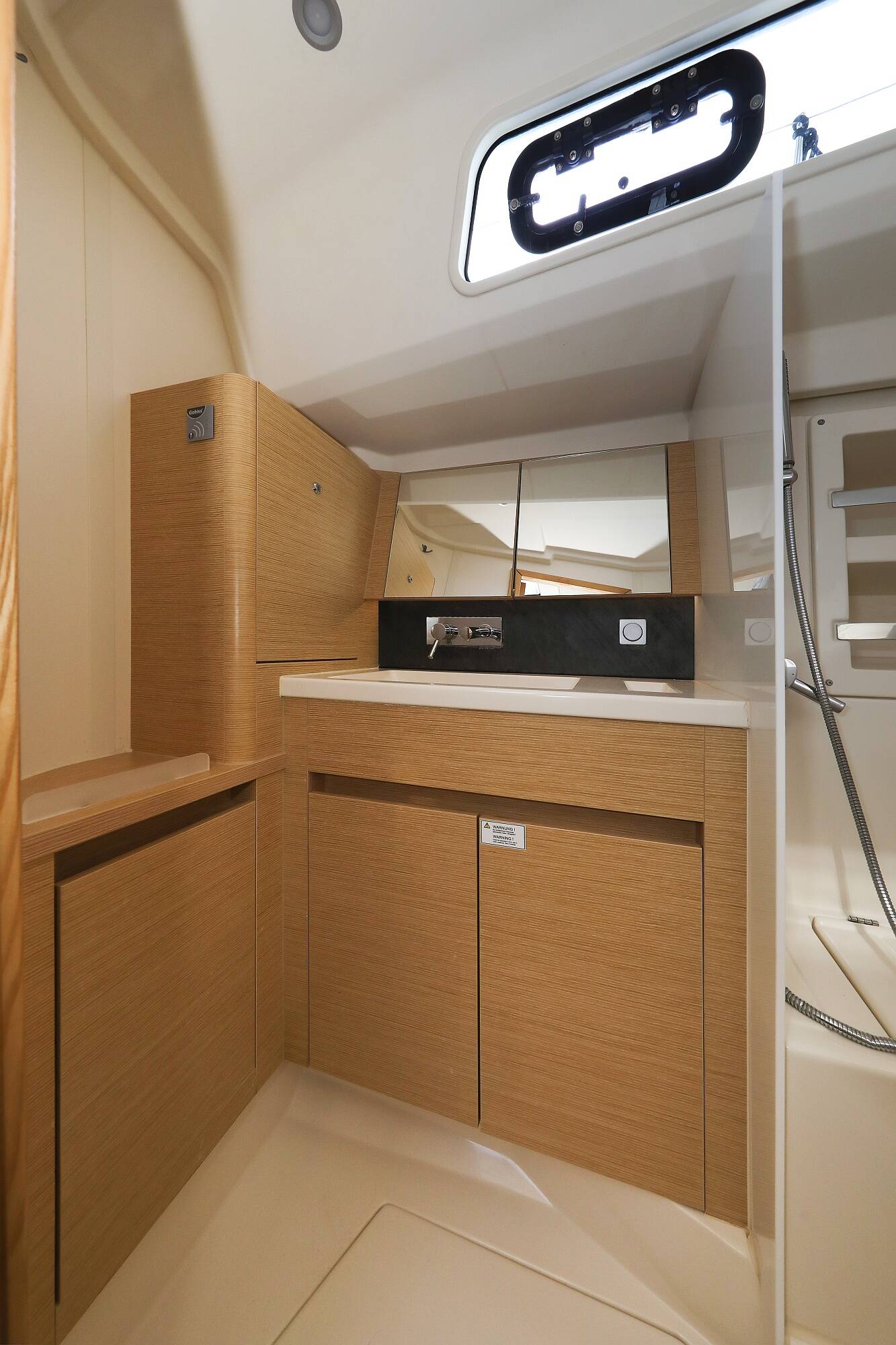 Sailing yacht Hanse 418 Blue Eagle
