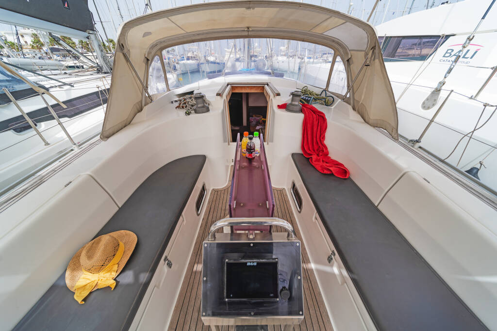 Sailing yacht Hanse 430 Tria S