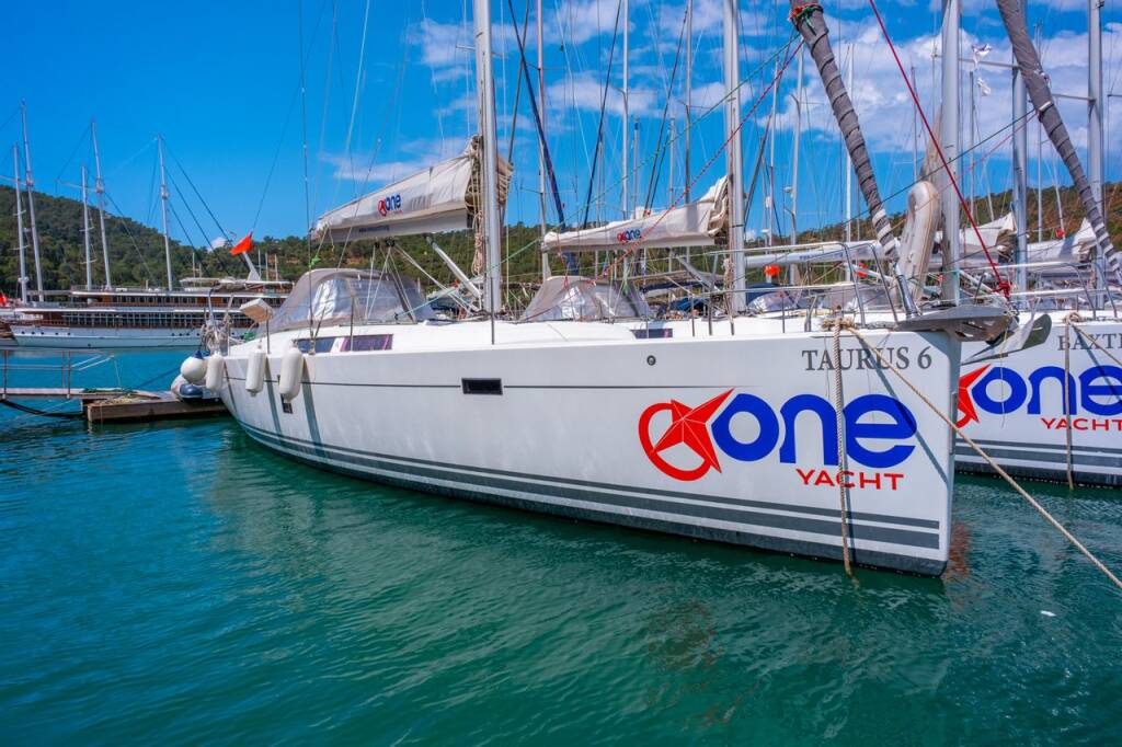 Segelyachten Hanse 445 Taurus 6