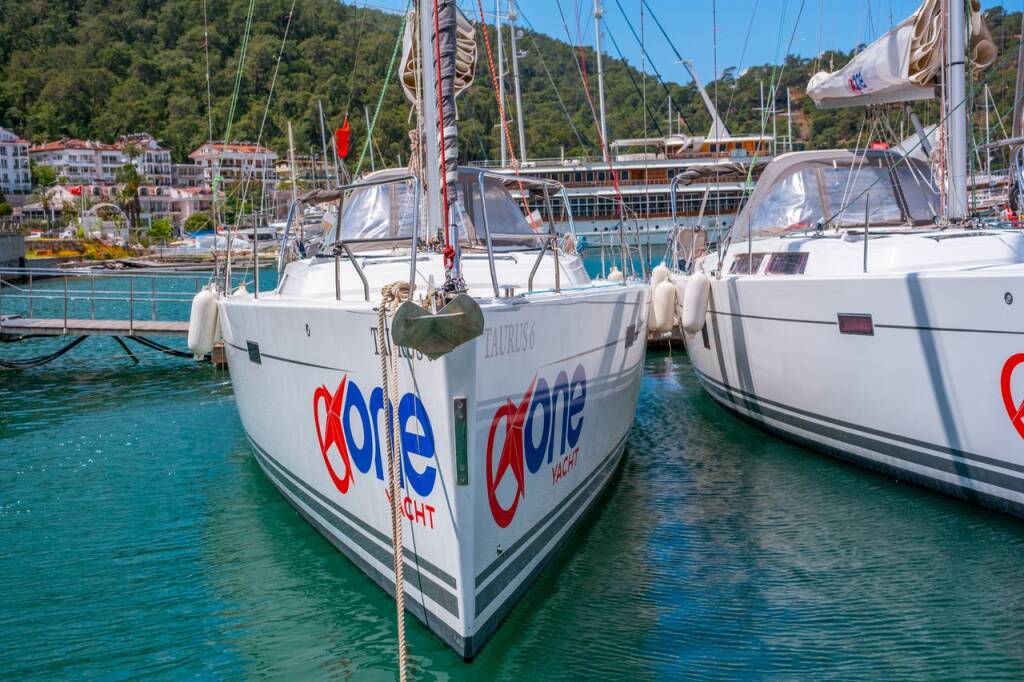 Segelyachten Hanse 445 Taurus 6