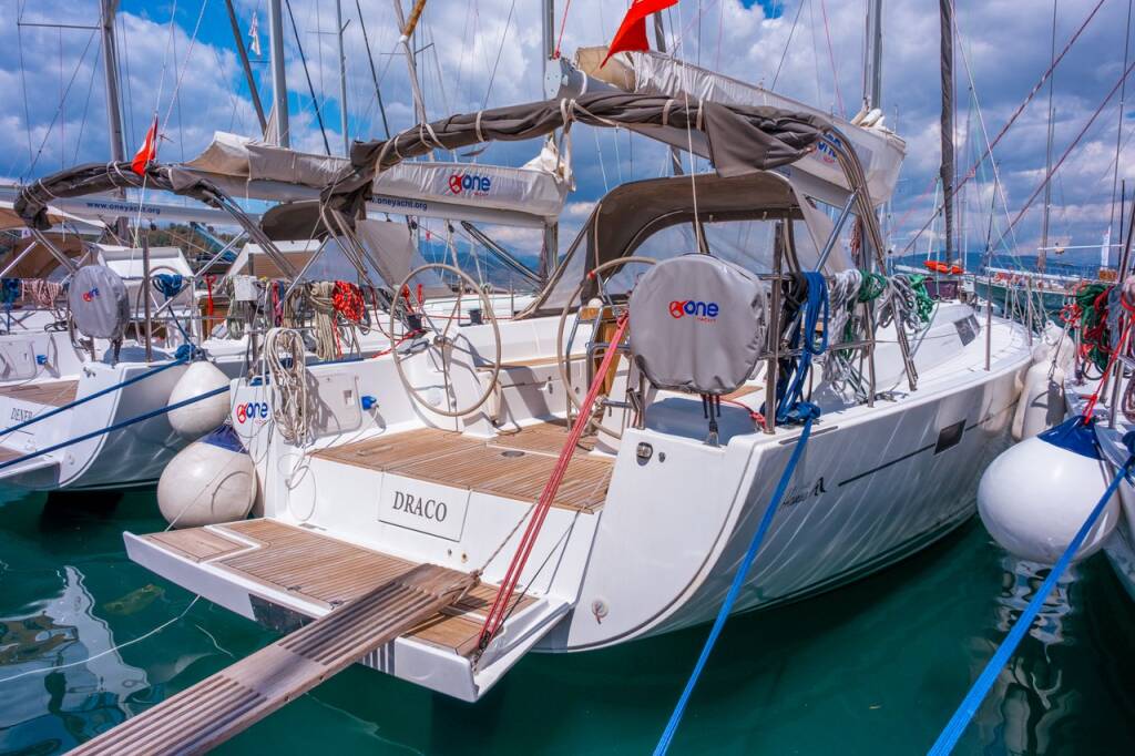 Segelyachten Hanse 445 Draco