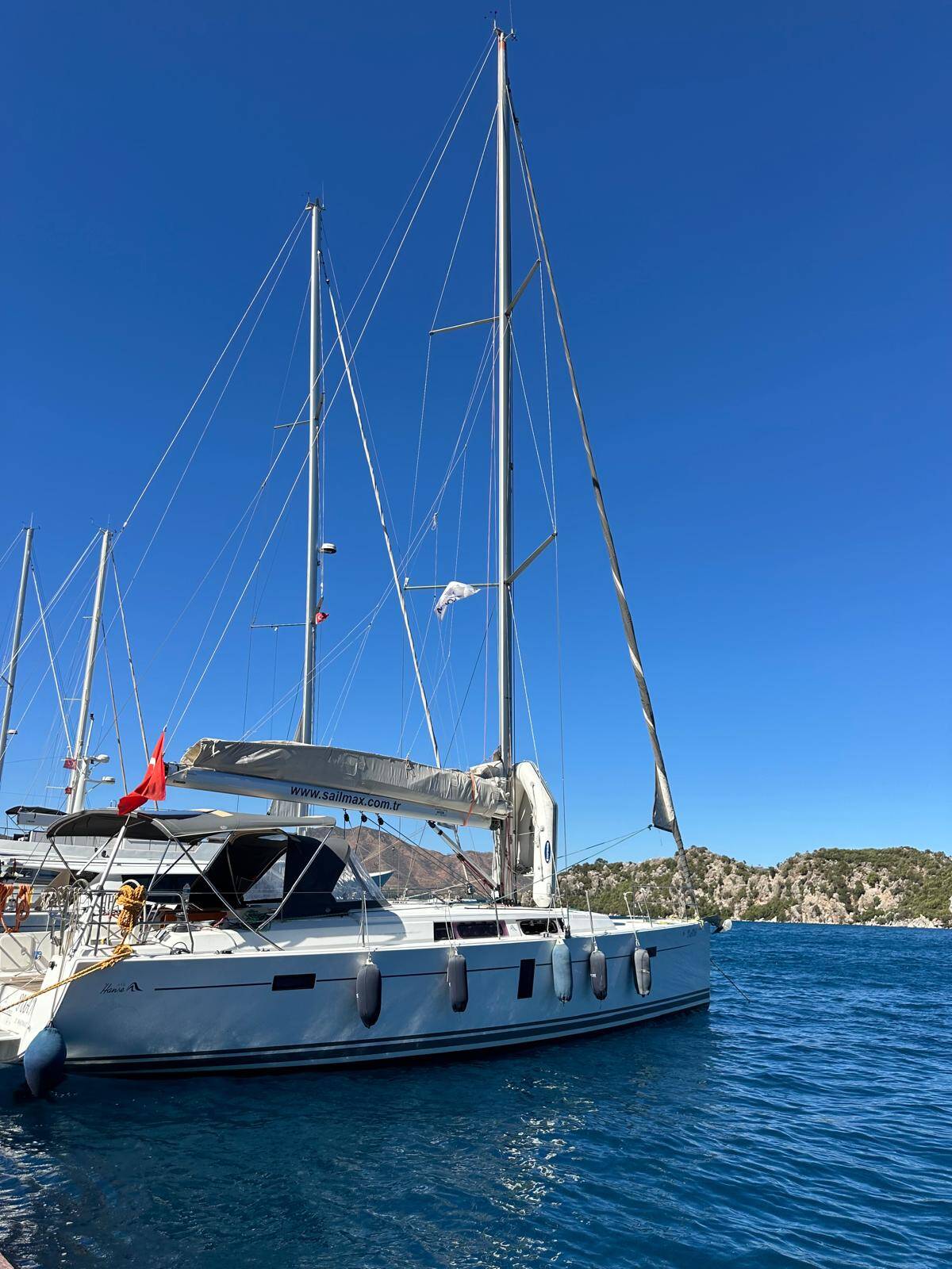 Sailing yacht Hanse 445 Juana