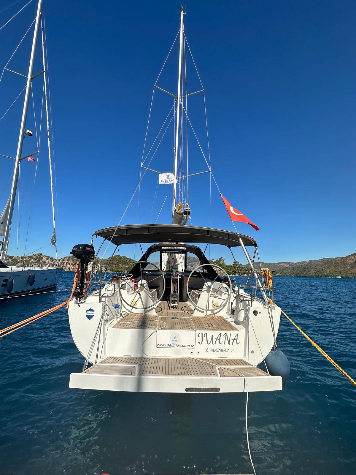 Sailing yacht Hanse 445 Juana