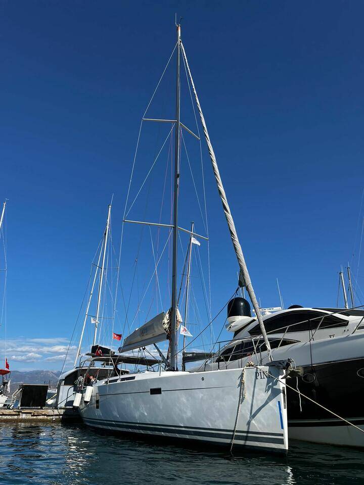 Segelyachten Hanse 445 Pina