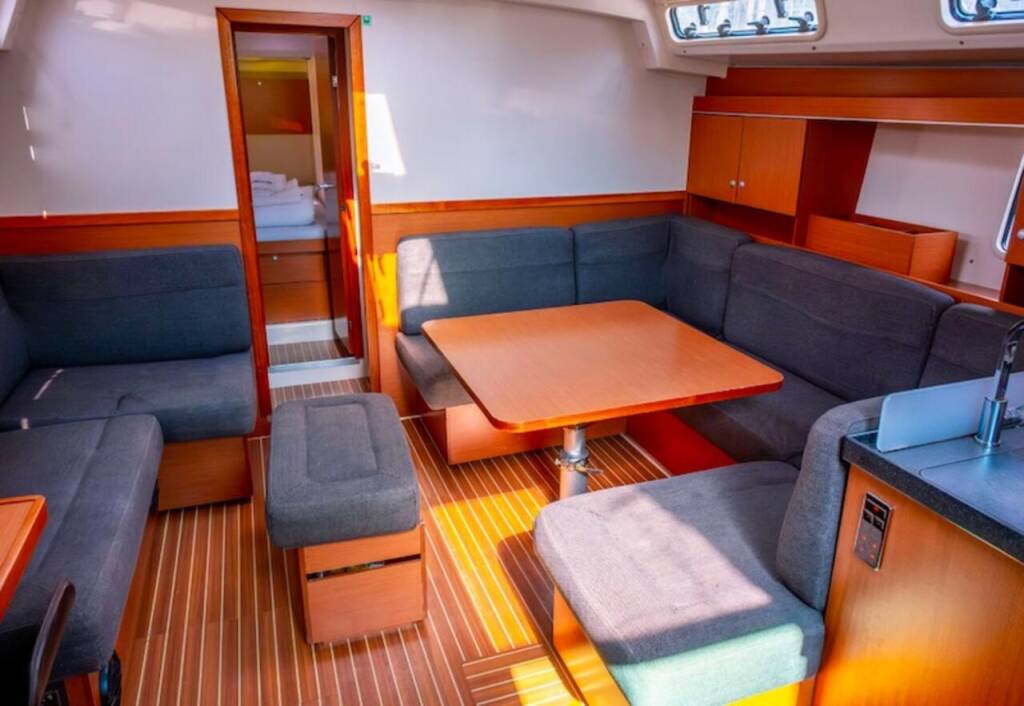 Segelyachten Hanse 445 Pina