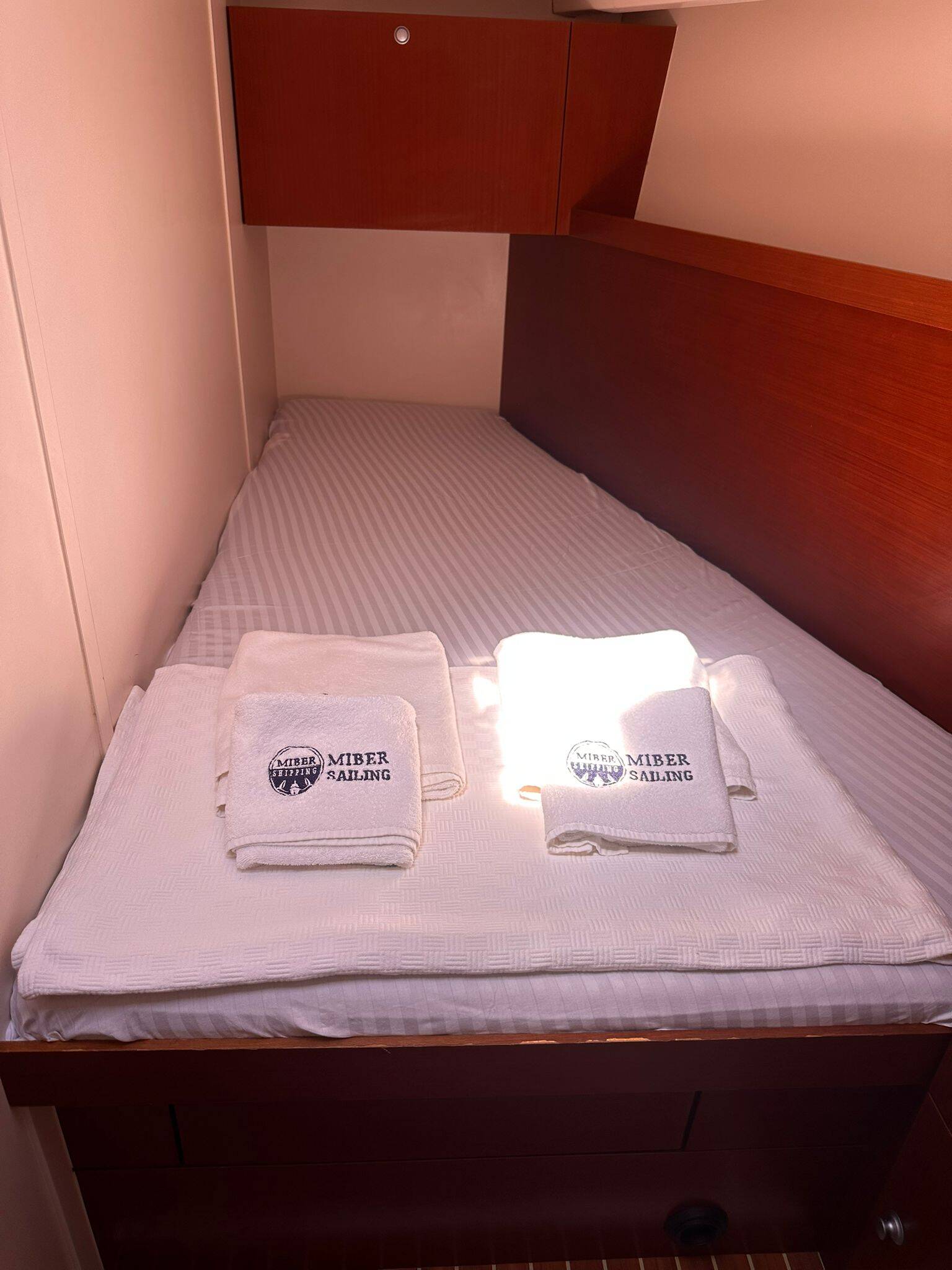 Segelyacht Hanse 445 Deneb