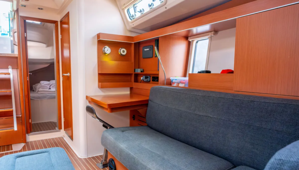 Sailing yacht Hanse 445 Taurus