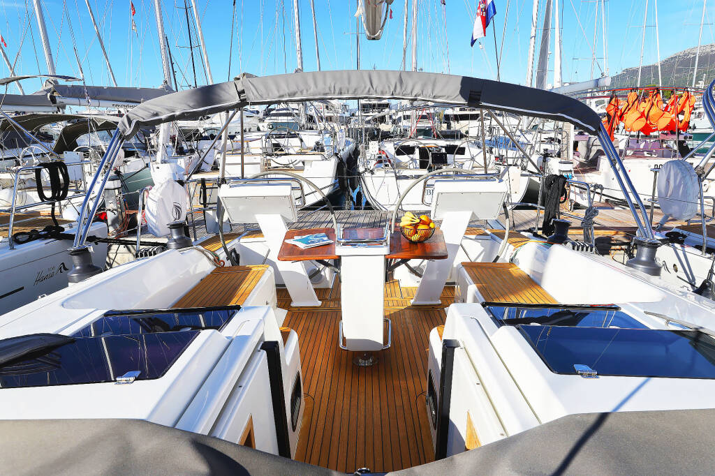 Sailing yacht Hanse 455 Lorelei