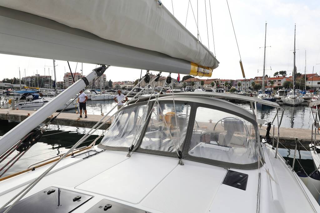 Sailing yacht Hanse 455 Susso