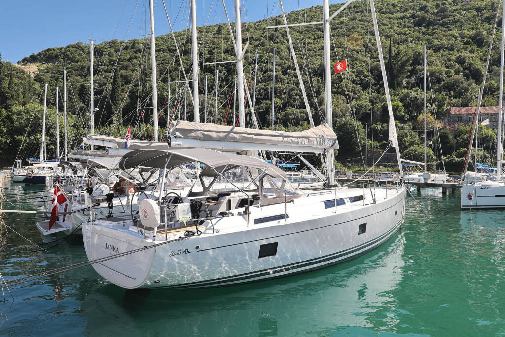 Sailing yacht Hanse 458 Janka