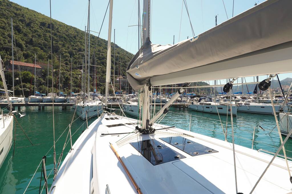 Sailing yacht Hanse 458 Janka