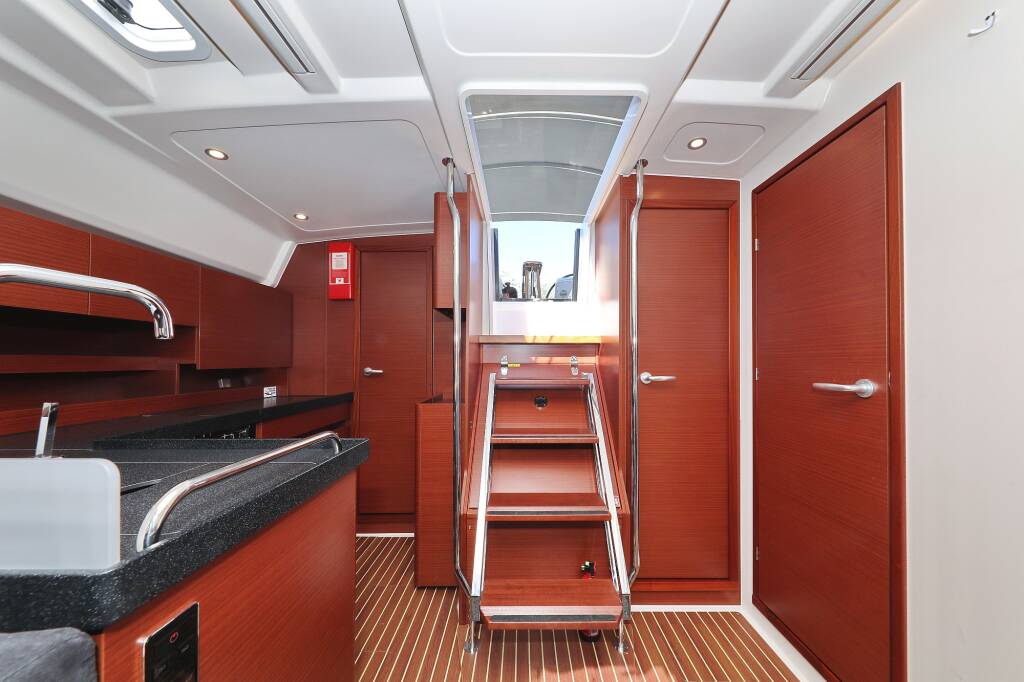 Sailing yacht Hanse 458 Janka