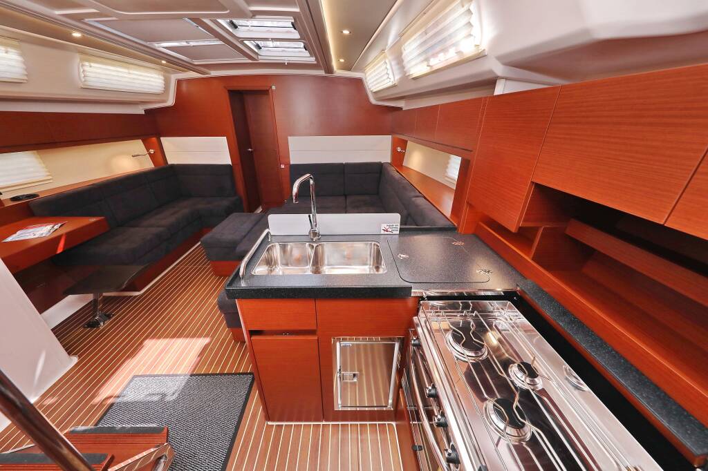 Sailing yacht Hanse 458 Janka