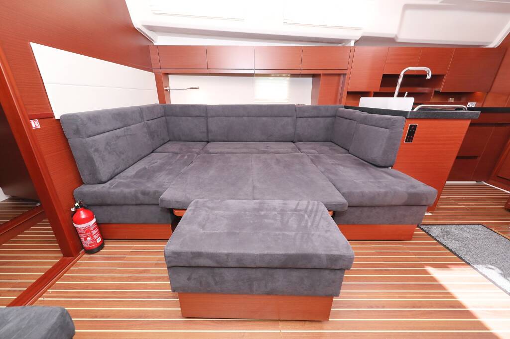 Sailing yacht Hanse 458 Janka