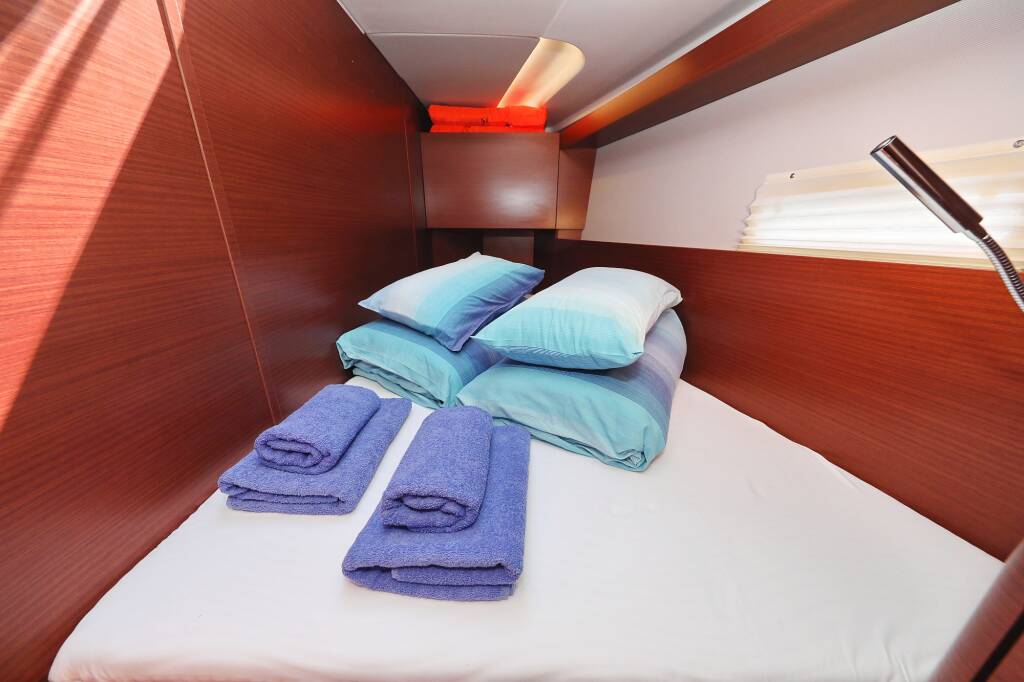 Sailing yacht Hanse 458 Janka
