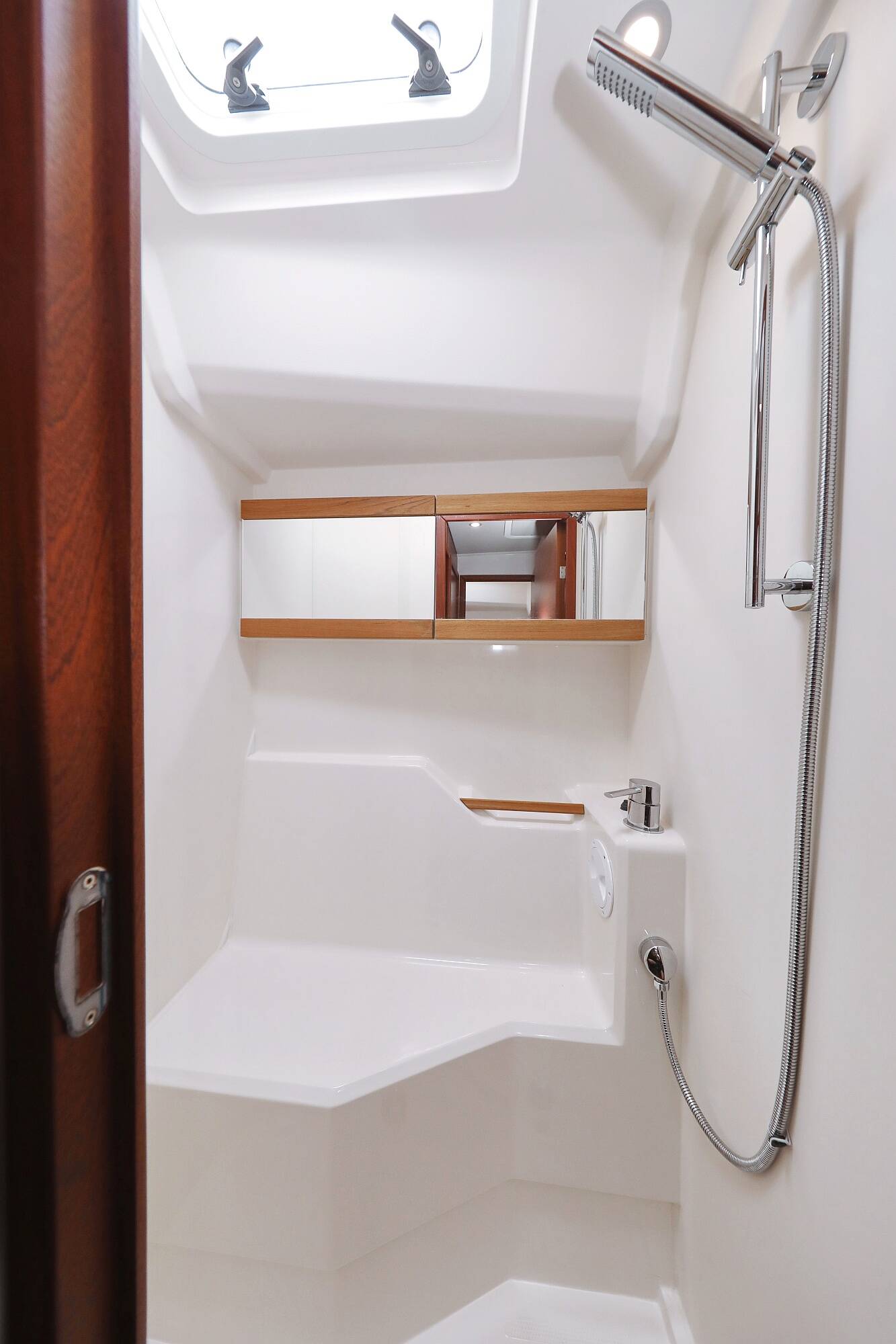 Sailing yacht Hanse 458 Janka