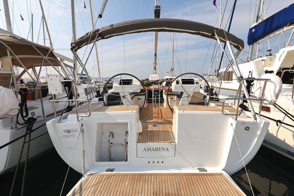 Sailing yacht Hanse 458 Amarena