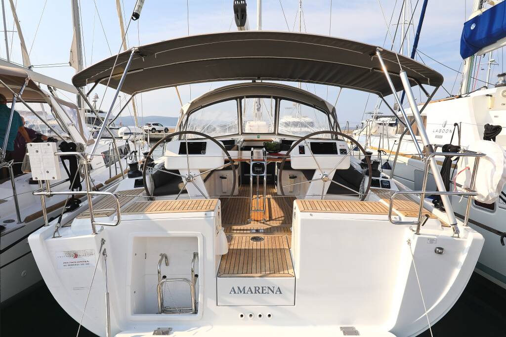 Sailing yacht Hanse 458 Amarena