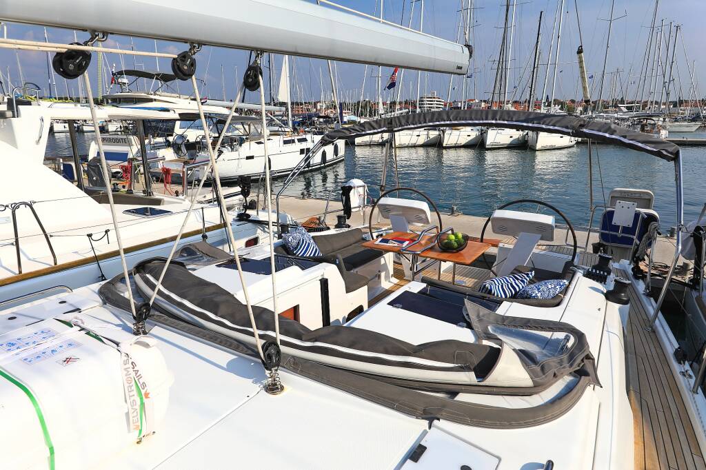Sailing yacht Hanse 458 Amarena