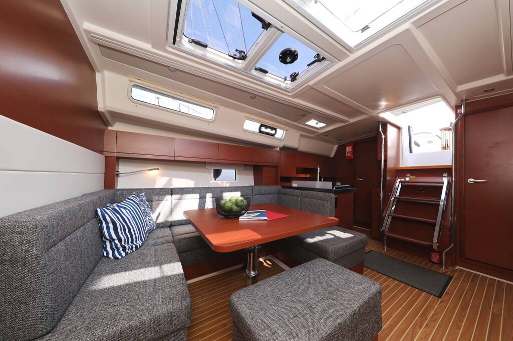 Sailing yacht Hanse 458 Amarena
