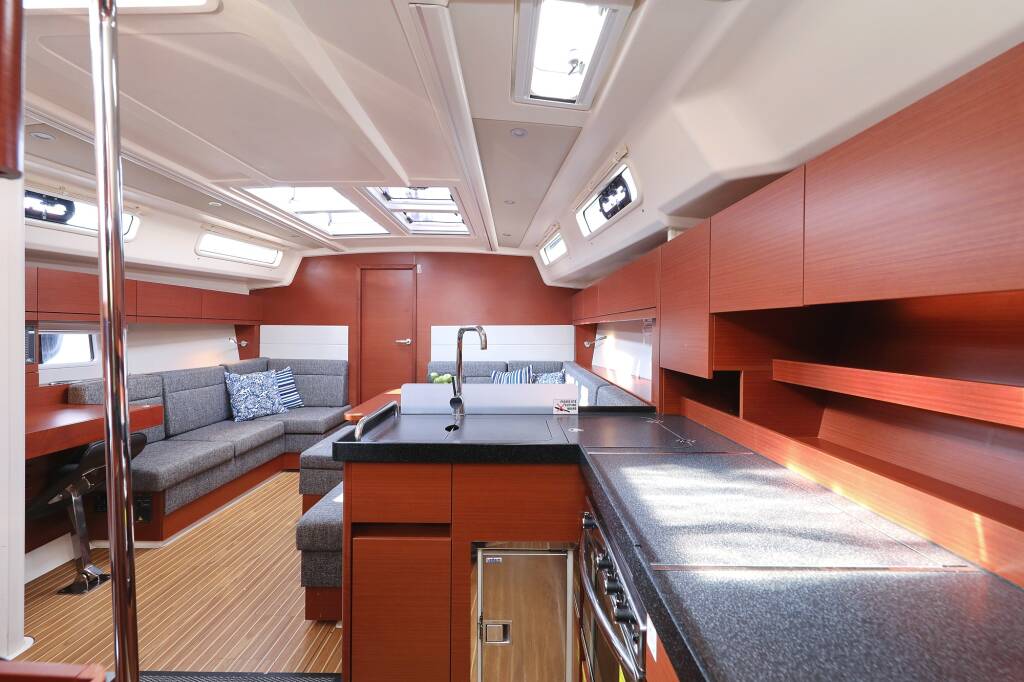 Sailing yacht Hanse 458 Amarena