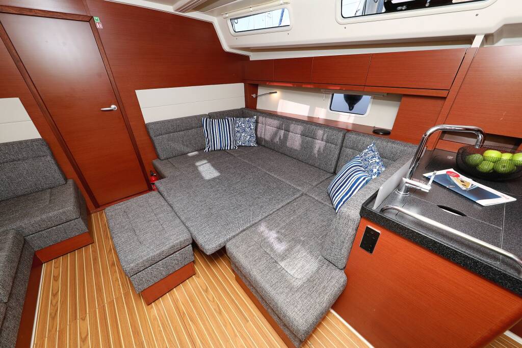 Sailing yacht Hanse 458 Amarena