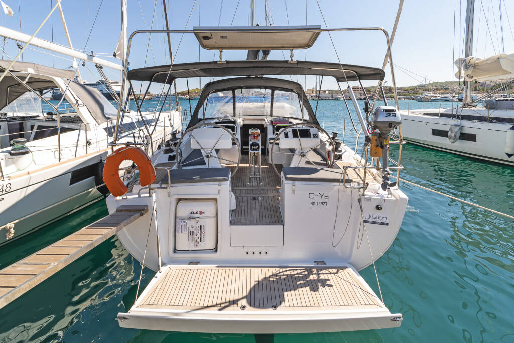 Sailing yacht Hanse 458 C-Ya