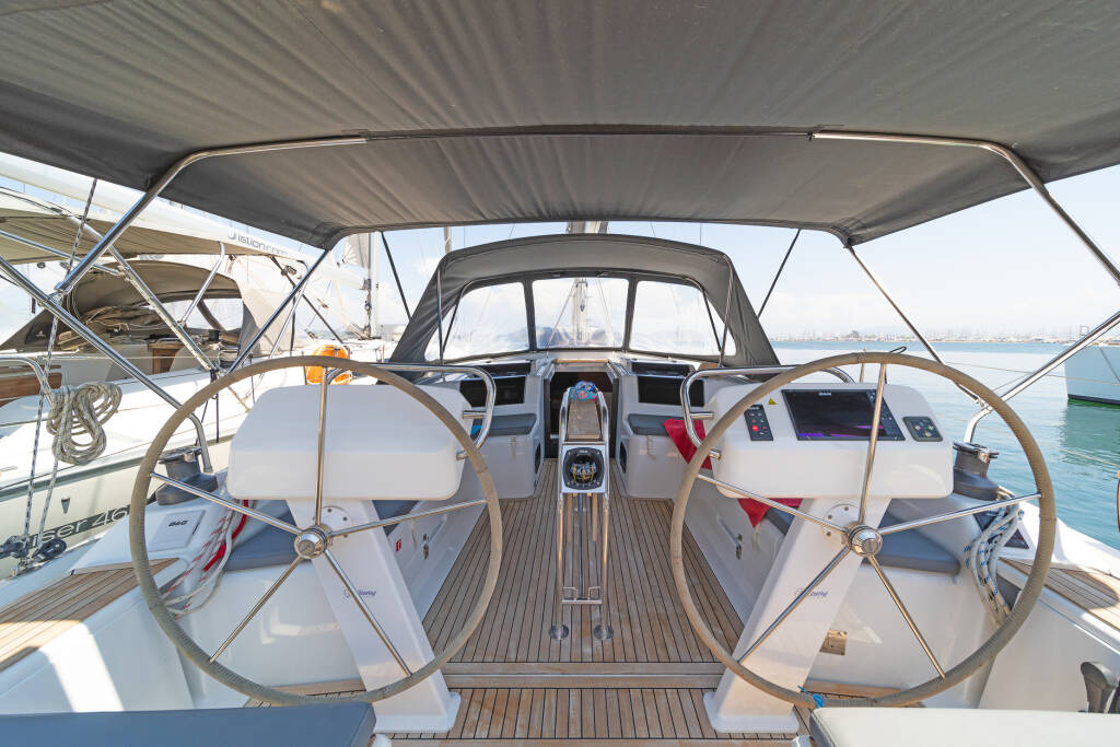 Sailing yacht Hanse 458 Euphoria