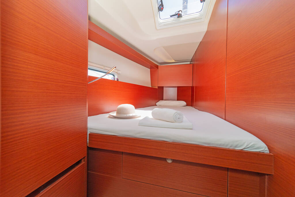 Sailing yacht Hanse 458 Euphoria