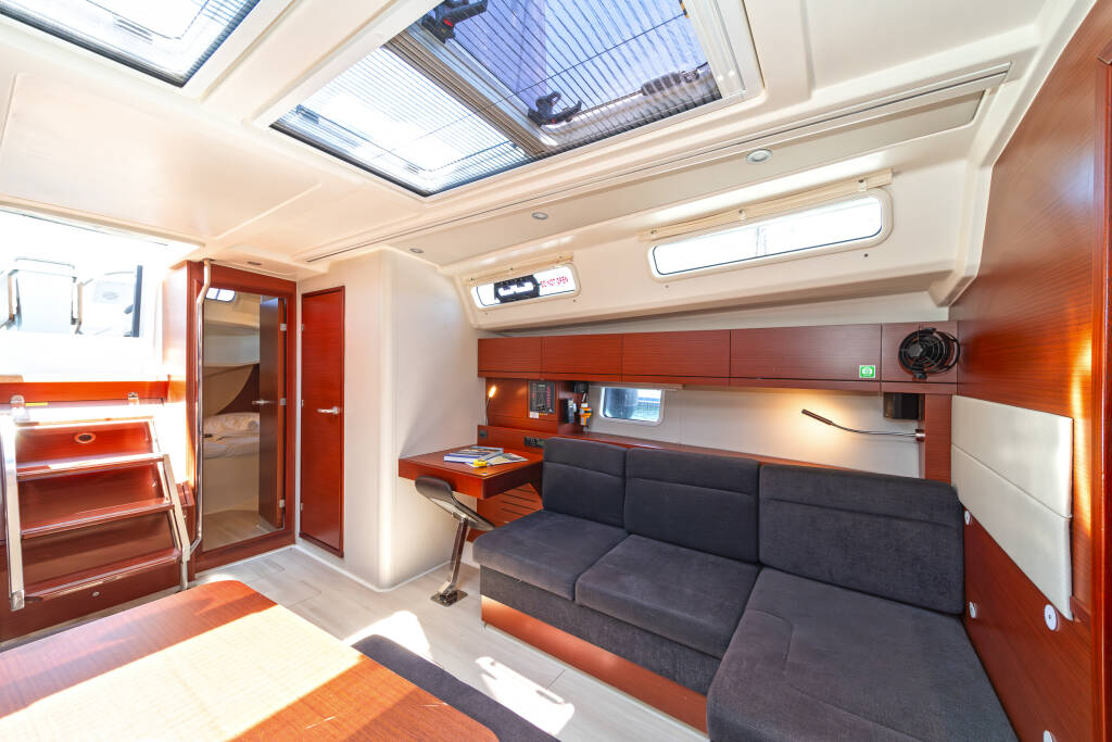 Segelyachten Hanse 458 Kiveli