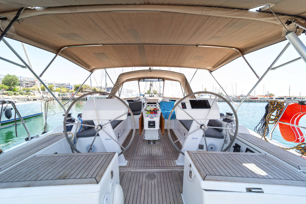 Segelyachten Hanse 458 Kiveli