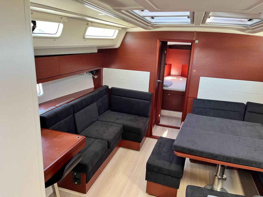 Sailing yacht Hanse 458 Bellatrix