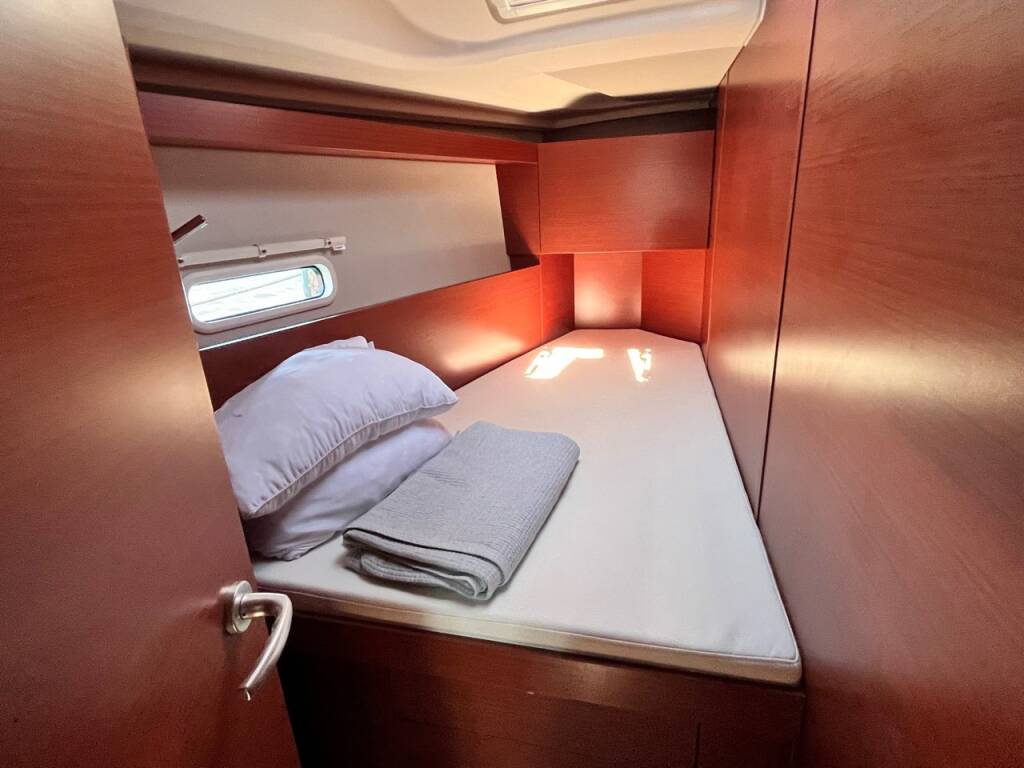 Sailing yacht Hanse 458 Bellatrix