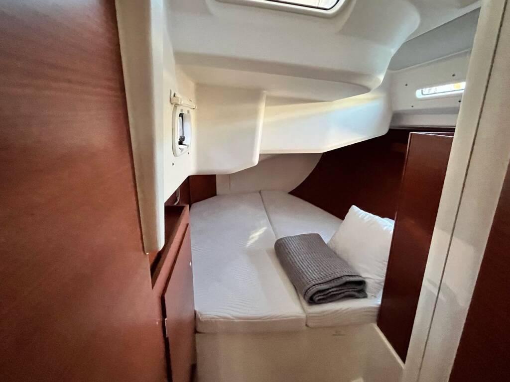 Sailing yacht Hanse 458 Bellatrix