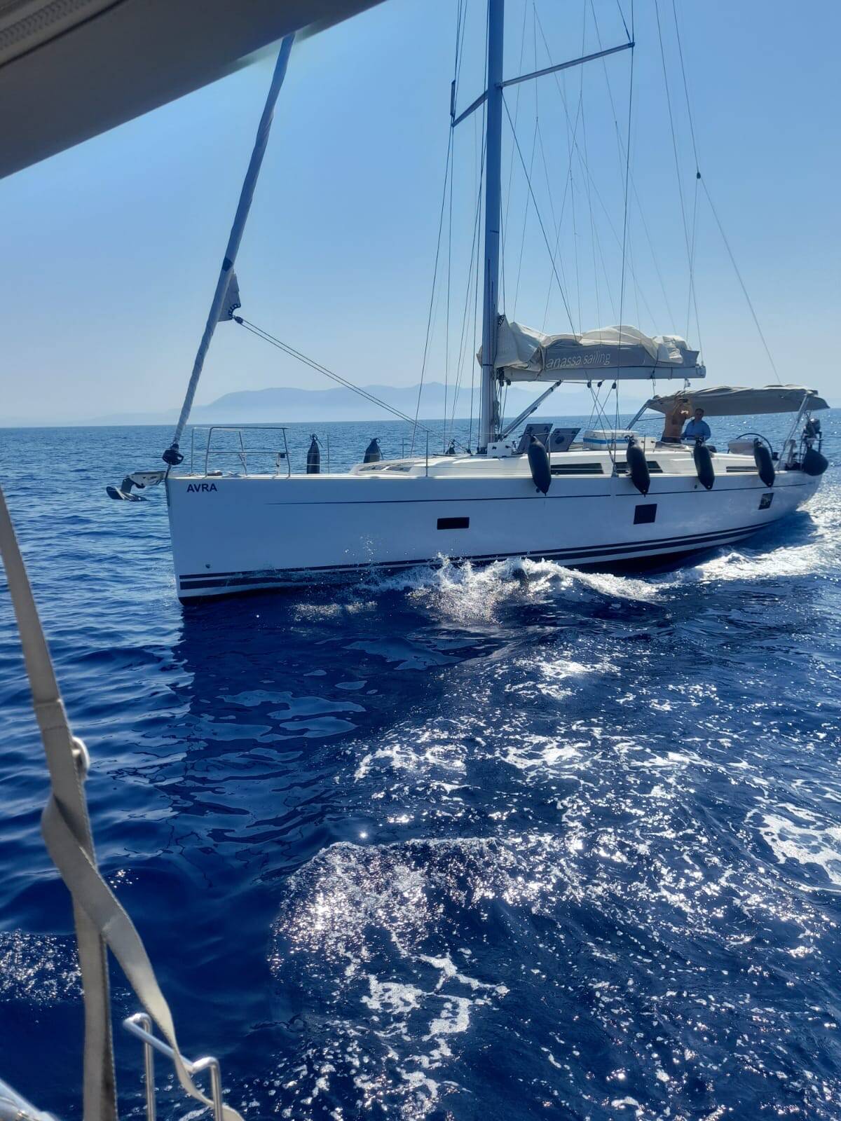 Sailing yacht Hanse 458 Avra