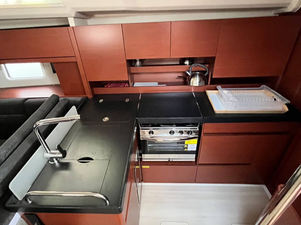 Sailing yacht Hanse 458 Avra