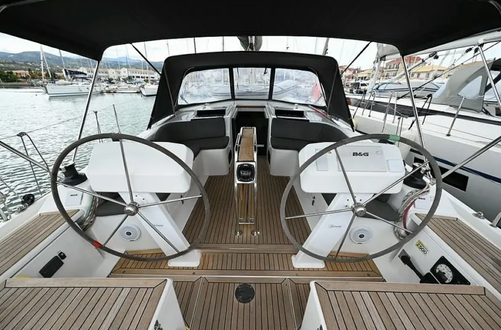 Sailing yacht Hanse 458 FoxTrot