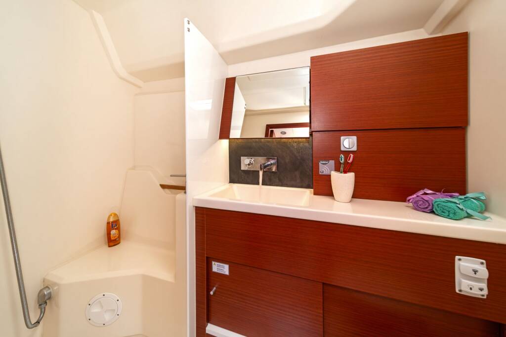 Segelyachten Hanse 458 Kiveli