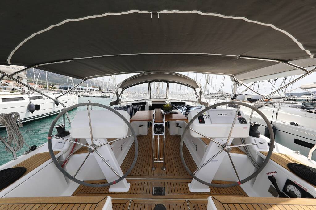Segelyachten Hanse 458 Mika