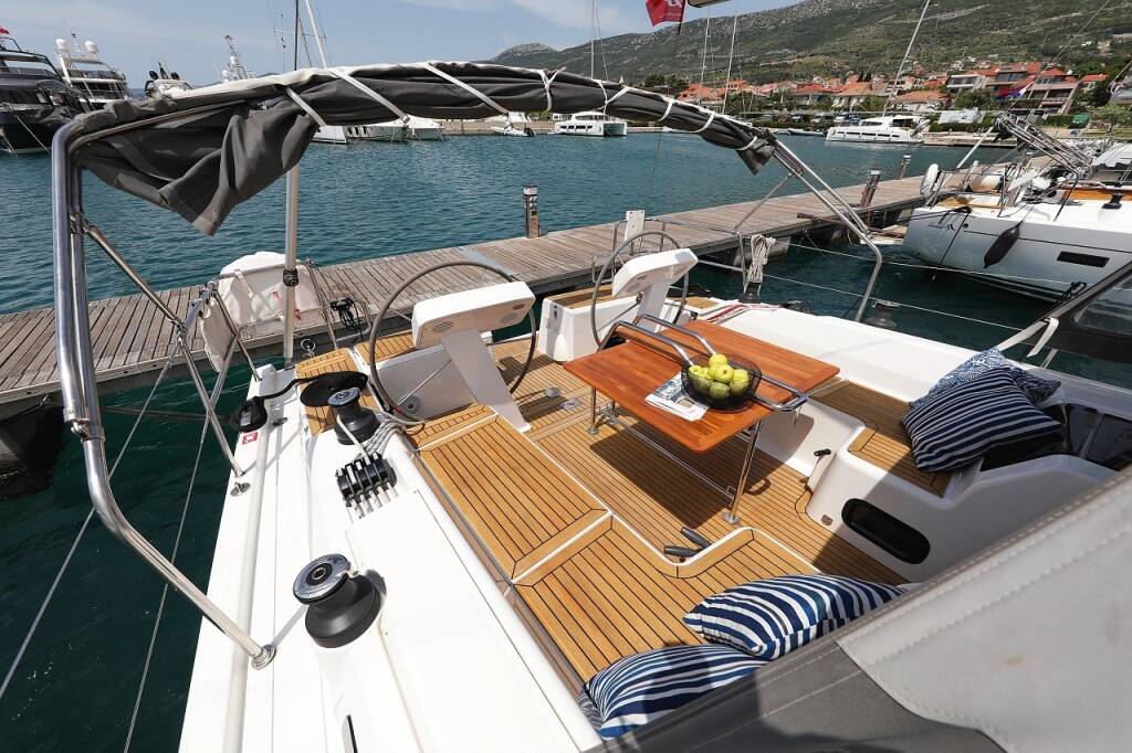 Segelyachten Hanse 458 Mika