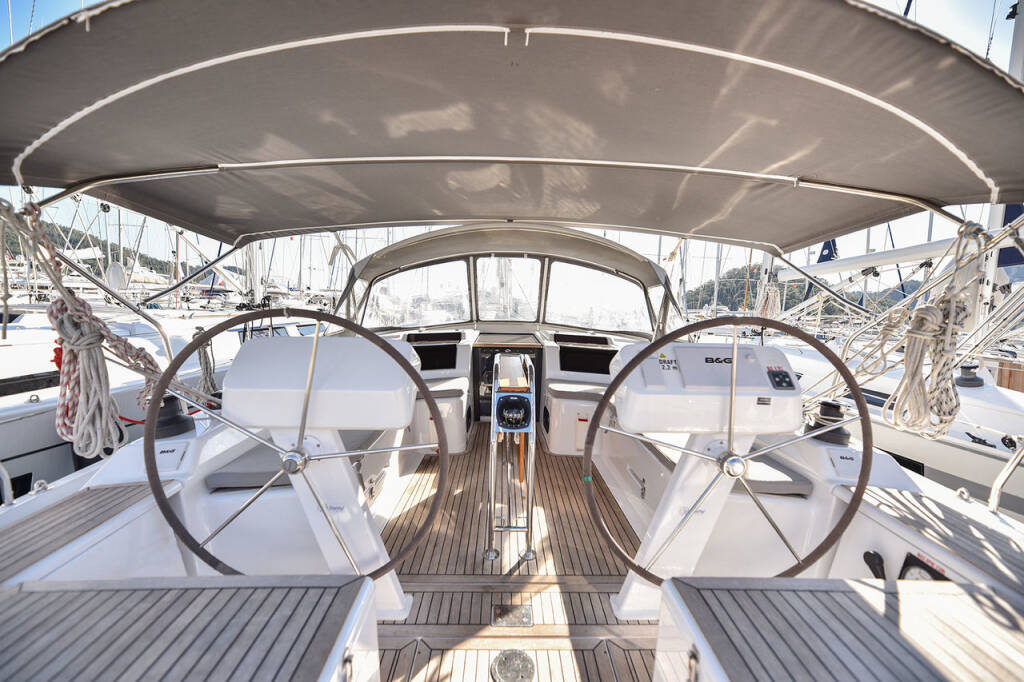 Sailing yacht Hanse 458 Gobun