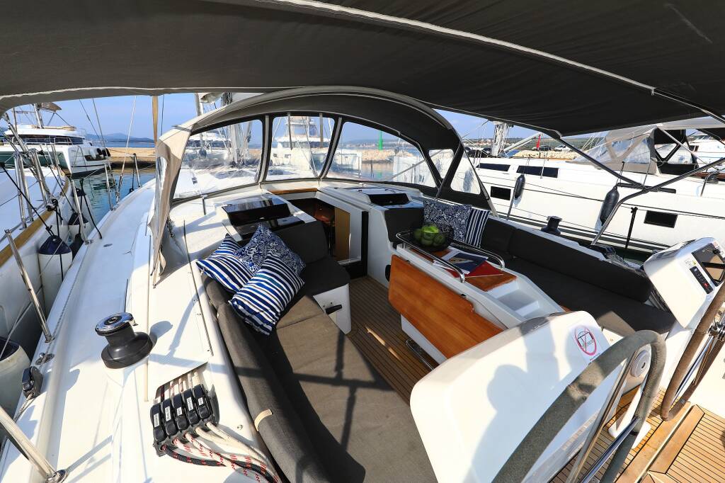 Segelyachten Hanse 458 Terna