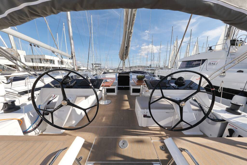 Sailing yacht Hanse 460 Chrisphi