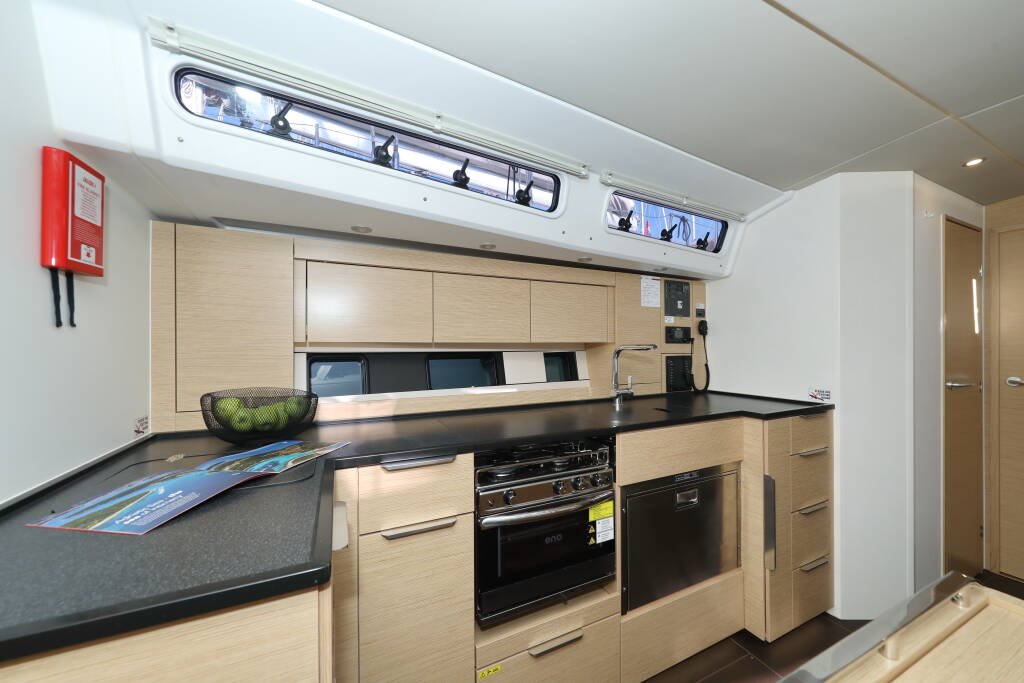 Sailing yacht Hanse 460 Aventura