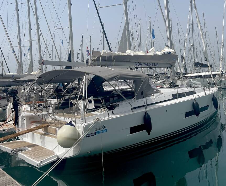 Sailing yacht Hanse 460 Shadow of the wind