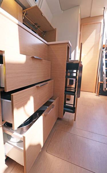 Sailing yacht Hanse 460 FeMi Star
