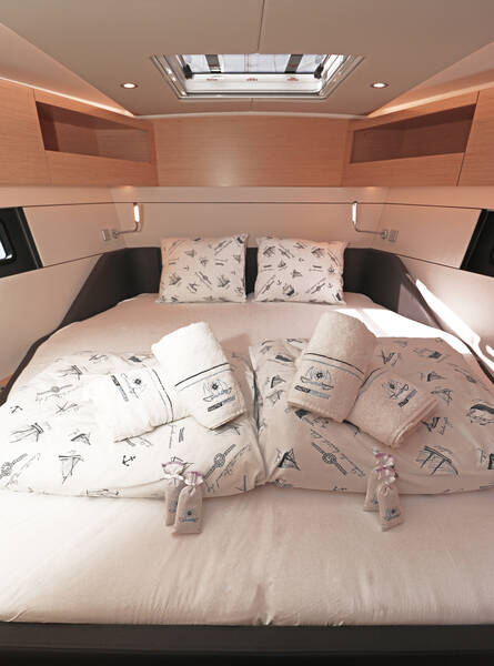 Sailing yacht Hanse 460 FeMi Star