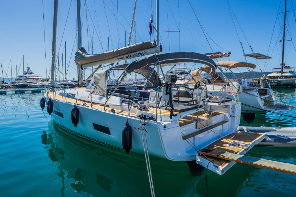 Sailing yacht Hanse 460 Pisch